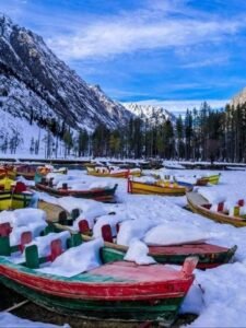 mahodand lake winter