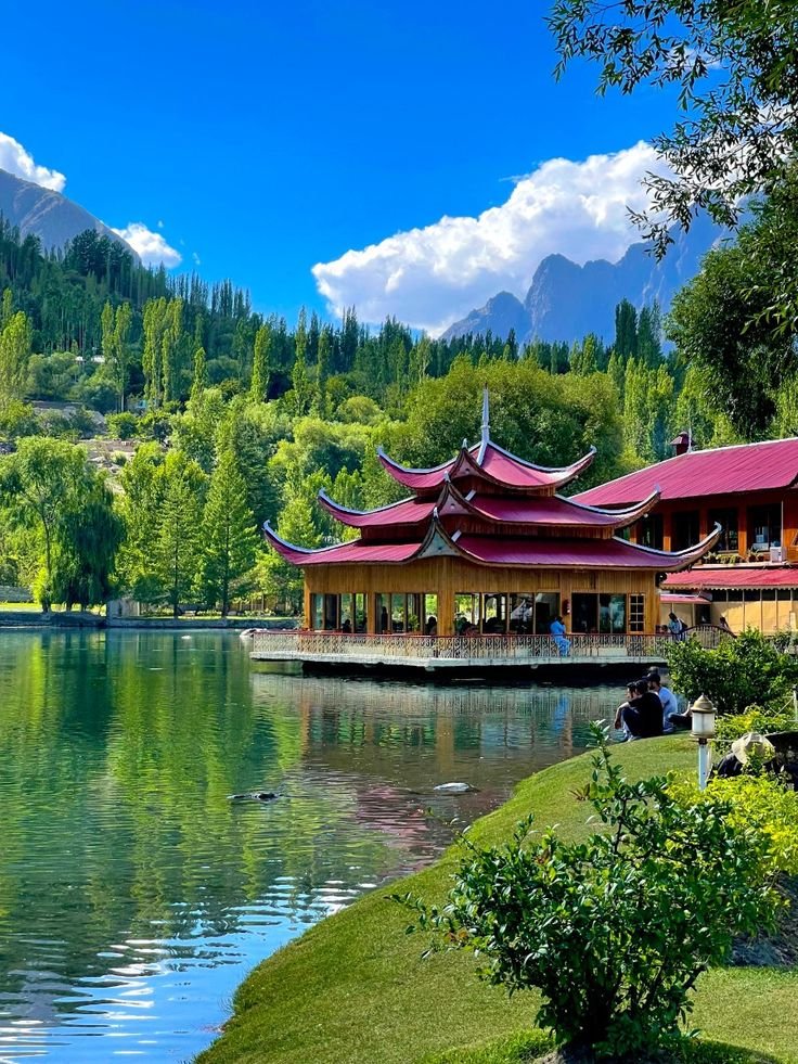best places to visit in pakistan this summer