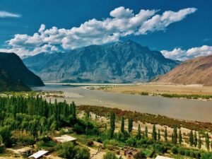 Skardu Travel Guide: Lakes, Mountains, and Adventure Spots 2 9806286