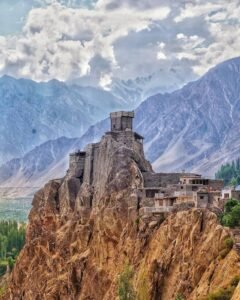 What to Do in Hunza Valley: The Ultimate Travel Guide for International Travelers 2026 5 altit fort